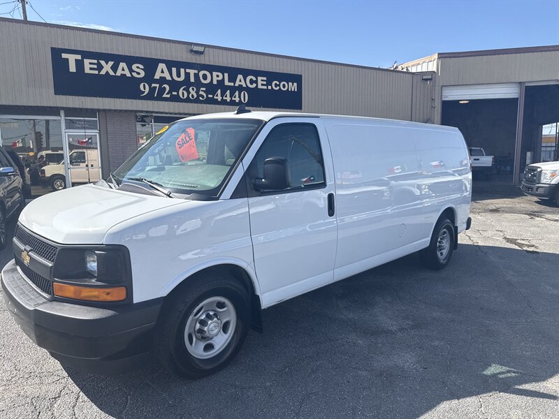 2017 Chevrolet Express 3500  