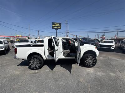 2019 Nissan Frontier SL   - Photo 9 - Dallas, TX 75247