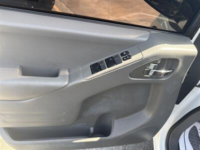 2019 Nissan Frontier SL   - Photo 13 - Dallas, TX 75247