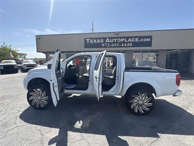 2019 Nissan Frontier SL   - Photo 10 - Dallas, TX 75247