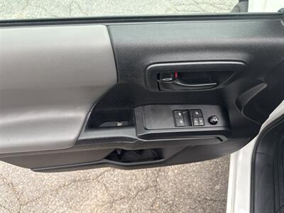 2022 Toyota Tacoma SR   - Photo 17 - Dallas, TX 75247