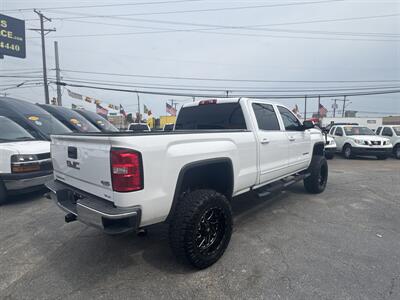 2018 GMC Sierra 1500 SLE   - Photo 8 - Dallas, TX 75247