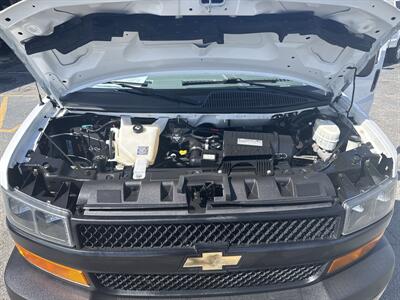 2018 Chevrolet Express 3500   - Photo 18 - Dallas, TX 75247
