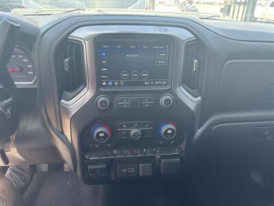 2022 Chevrolet Silverado 2500 LT   - Photo 10 - Dallas, TX 75247