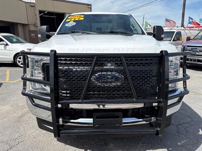 2019 Ford F-250 XL   - Photo 2 - Dallas, TX 75247