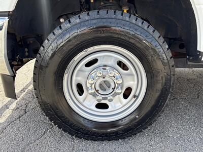 2019 Ford F-250 XL   - Photo 33 - Dallas, TX 75247