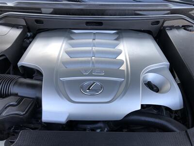 2014 Lexus LX 570   - Photo 5 - Dallas, TX 75247