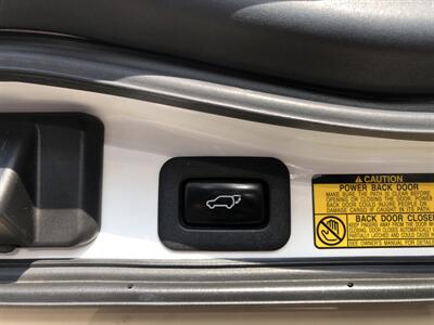 2014 Lexus LX 570   - Photo 34 - Dallas, TX 75247