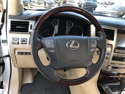 2014 Lexus LX 570   - Photo 16 - Dallas, TX 75247