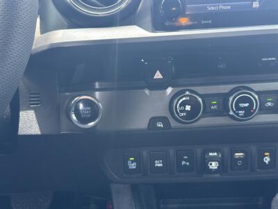 2018 Toyota Tacoma TRD Sport   - Photo 17 - Dallas, TX 75247