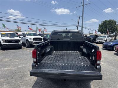 2018 Toyota Tacoma TRD Sport   - Photo 5 - Dallas, TX 75247