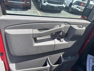 2018 Chevrolet Express 2500   - Photo 17 - Dallas, TX 75247