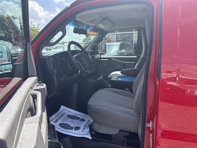 2018 Chevrolet Express 2500   - Photo 15 - Dallas, TX 75247