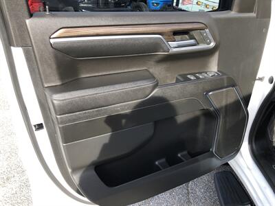 2023 Chevrolet Silverado 1500 LT   - Photo 17 - Dallas, TX 75247