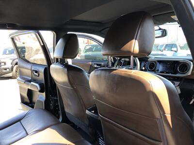 2017 Toyota Tacoma Limited   - Photo 42 - Dallas, TX 75247