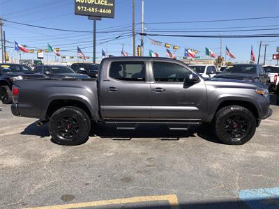 2017 Toyota Tacoma Limited   - Photo 3 - Dallas, TX 75247