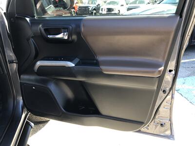 2017 Toyota Tacoma Limited   - Photo 35 - Dallas, TX 75247