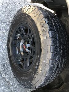 2017 Toyota Tacoma Limited   - Photo 20 - Dallas, TX 75247