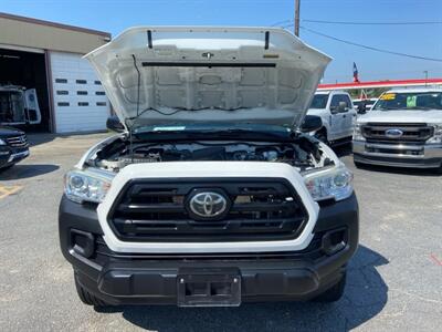 2018 Toyota Tacoma SR   - Photo 4 - Dallas, TX 75247