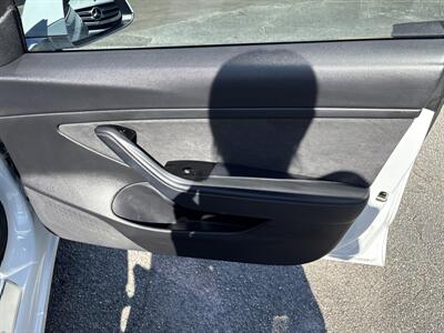 2020 Tesla Model 3 Standard Range Plus   - Photo 19 - Dallas, TX 75247