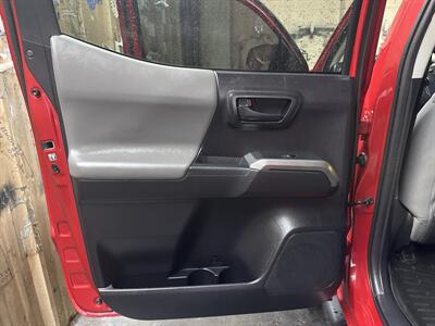 2020 Toyota Tacoma SR5 V6 - Photo 12 - Dallas, TX 75247