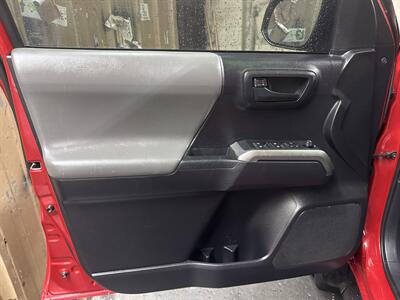 2020 Toyota Tacoma SR5 V6 - Photo 19 - Dallas, TX 75247