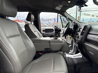 2021 Ford F-350 XL   - Photo 33 - Dallas, TX 75247