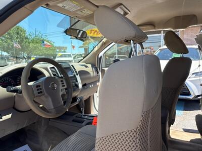 2017 Nissan Frontier SV V6   - Photo 25 - Dallas, TX 75247