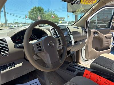 2017 Nissan Frontier SV V6   - Photo 21 - Dallas, TX 75247