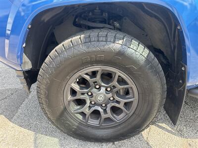 2018 Toyota Tacoma SR5 V6 - Photo 15 - Dallas, TX 75247