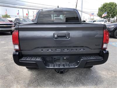 2021 Toyota Tacoma SR5 V6 - Photo 12 - Dallas, TX 75247