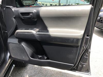 2021 Toyota Tacoma SR5 V6 - Photo 29 - Dallas, TX 75247