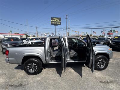 2017 Toyota Tacoma SR V6 - Photo 12 - Dallas, TX 75247