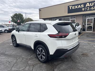2021 Nissan Rogue SV   - Photo 3 - Dallas, TX 75247