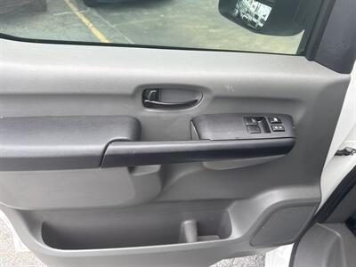 2021 Nissan NV 2500 HD SV   - Photo 26 - Dallas, TX 75247