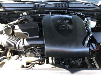 2018 Toyota Tacoma SR5 V6   - Photo 5 - Dallas, TX 75247