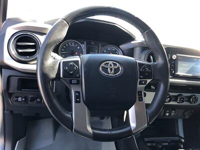 2018 Toyota Tacoma SR5 V6   - Photo 14 - Dallas, TX 75247