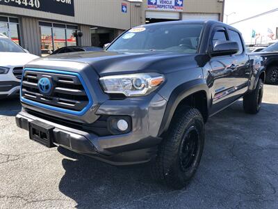 2018 Toyota Tacoma SR5 V6 Truck