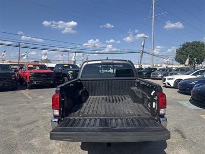 2017 Toyota Tacoma TRD Sport   - Photo 5 - Dallas, TX 75247