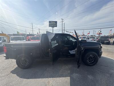 2018 Chevrolet Silverado 1500 LT   - Photo 15 - Dallas, TX 75247