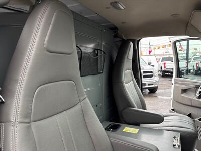 2018 Chevrolet Express 3500   - Photo 32 - Dallas, TX 75247