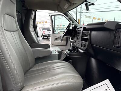 2018 Chevrolet Express 3500   - Photo 33 - Dallas, TX 75247