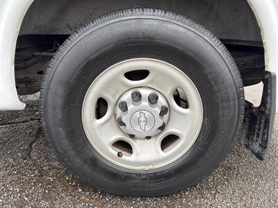2018 Chevrolet Express 3500   - Photo 36 - Dallas, TX 75247
