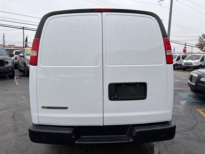 2018 Chevrolet Express 3500   - Photo 11 - Dallas, TX 75247