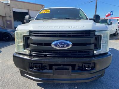 2017 Ford F-250 XL   - Photo 2 - Dallas, TX 75247