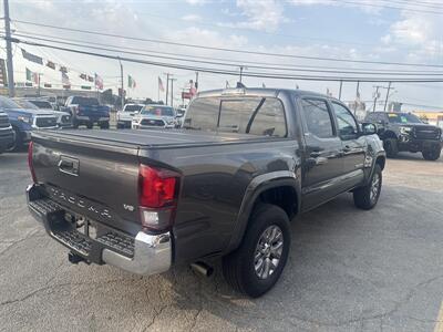2018 Toyota Tacoma SR5 V6 - Photo 8 - Dallas, TX 75247