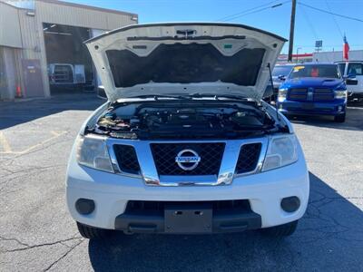 2015 Nissan Frontier SV V6   - Photo 16 - Dallas, TX 75247