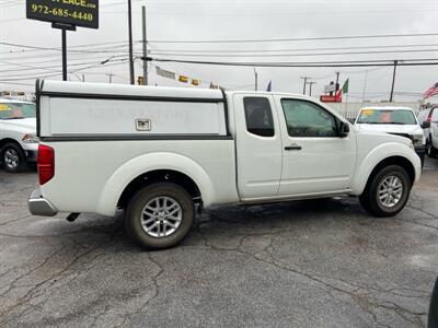 2015 Nissan Frontier SV V6   - Photo 5 - Dallas, TX 75247