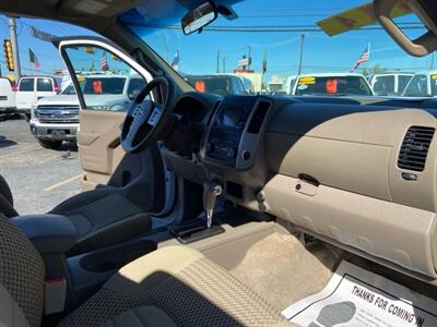 2015 Nissan Frontier SV V6   - Photo 46 - Dallas, TX 75247