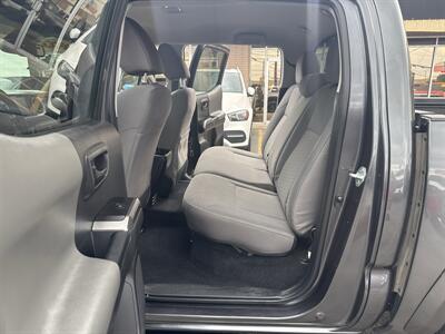 2022 Toyota Tacoma SR5 V6   - Photo 11 - Dallas, TX 75247